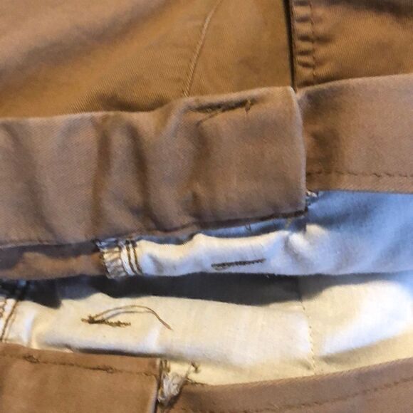 St John’s Bay Men’s Tan Chino Shorts size 50 - Picture 7 of 8